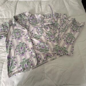 Bed head Pyjamas Women’s Size Medium Floral Purple Green Short Sleeve With Pants